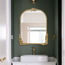 歐式復古梳妝鏡法式化妝鏡卧室掛鏡浴室鏡精雕led燈裝飾鏡玄關鏡