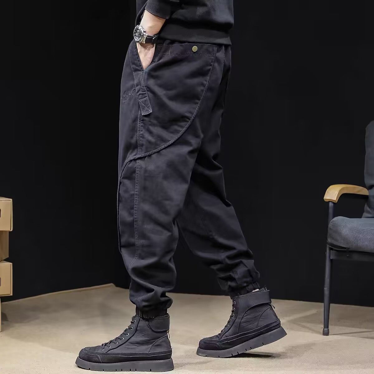 Black (Regular)