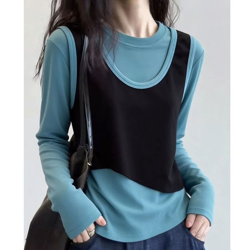 Korean-style round-neck long-sleeve T-shirt, a slim-fit and stylish autumn base layer, comes as a two-piece set Korean-style round-neck long-sleeve T-shirt, a slim-fit and stylish autumn base layer, comes as a two-piece set