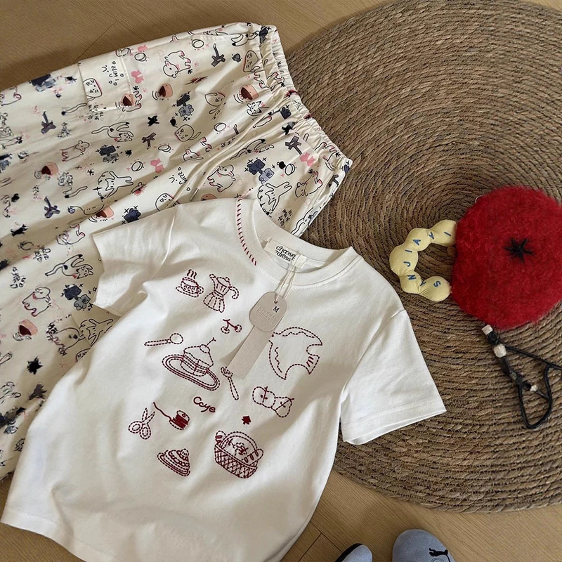 アメリカンレトロなヘビーウェイト刺繍白半袖Tシャツレディース夏デザイン楽しいスリムラウンドネックショルダートップ|undefined