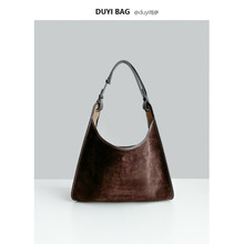 笃伊2025新款磨砂牛皮托特包高级感真皮单肩包女包通勤包水桶包包