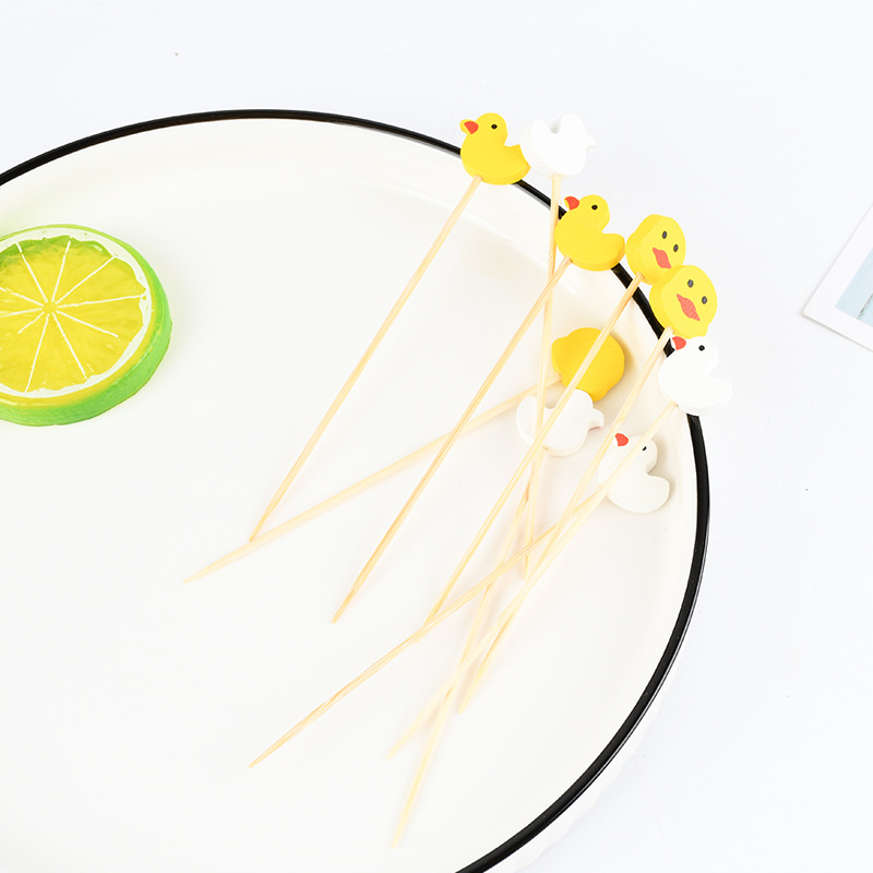 Inventario mayorista desechable palo de bambú animal pato fruta palo de restaurante supermercado prueba de palo de bambú creativo