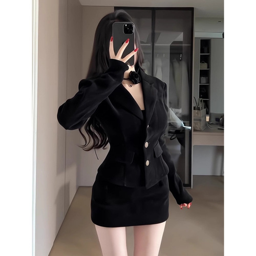 Women's Small Frame Black Suit Set with Half-length Skirt, Spring and Autumn Matching Set with High-end and Slimming Little Fragrance Style