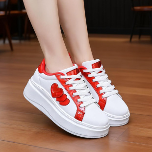 ���С��ЬŮ�r�аٴ��p�����e��ЬС����ƫ�������@�ݳ���ŮЬ