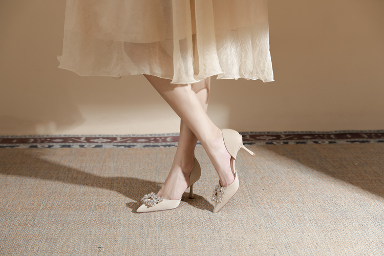 Two Wear Wedding Shoes Spring New Pointed Single Shoes Women's Thin Heel Crystal Square Buckle Hollow High Heel Bridesmaid Shoes_voghion.com
