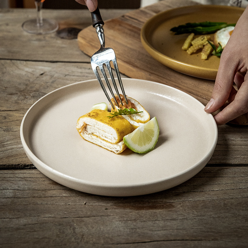 Iike High Value Plato de cerámica característica restaurante carne plato de pasta personalidad plato de comida occidental exportación transfronteriza