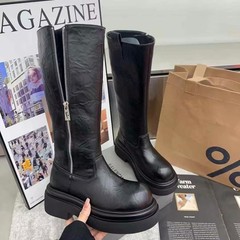 本革のマーティンブーツの女性のファスナーの厚い底の松餅の小さい6cmの機関車の靴は膝の太い足の太いMMの長靴を過ぎません。
