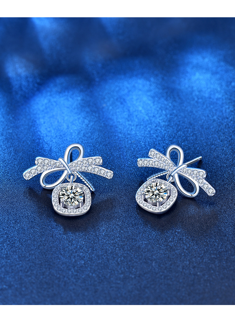 3g Weight Electroplated Gold Plating Process 925 Sterling Silver Ear Needle Material White Gold Plated Plating Material Moissanite Inlay Material Ear Studs Classification 1 Pair Quantity Daily Occasion 925 Sterling Silver Material Bow Knot Pattern Women'S Gender Simple Style Style Butterfly Craft 1 Pair 925 Sterling Silver Moissanite Bow Knot Ear Studs