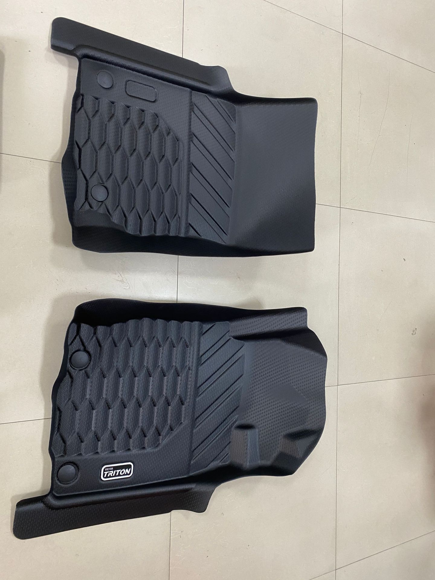 Triton Four-Door Right-Hand Drive 2019-2022 Floor Mats Triton Right-Hand Drive Floor Mats 2021 Special Car-Specific Tpe Floor Mats