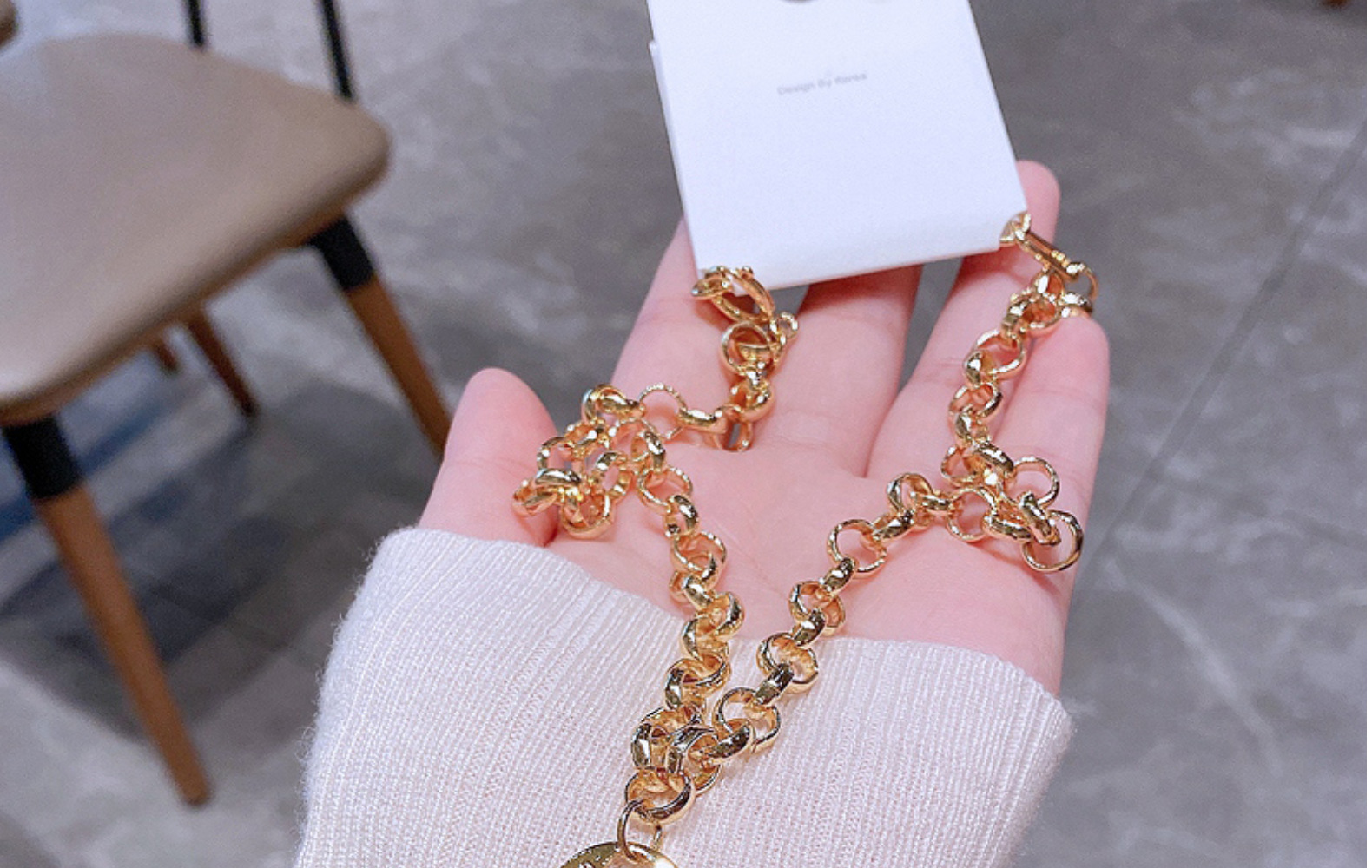 High-grade Ins Cold Style Key Pendant Necklace Female Copper Plating K Gold Simple Fashion Sweater Chain Cross-border Sold Jewelry display picture 3