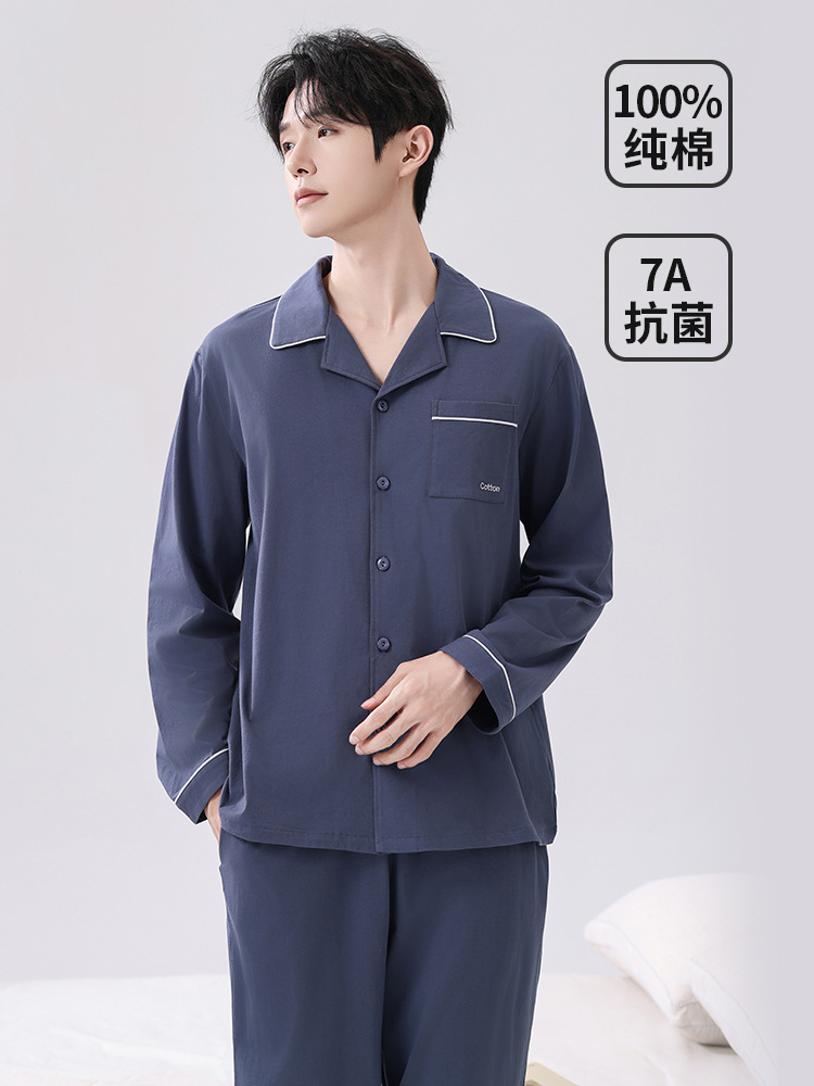 Dark blue / L