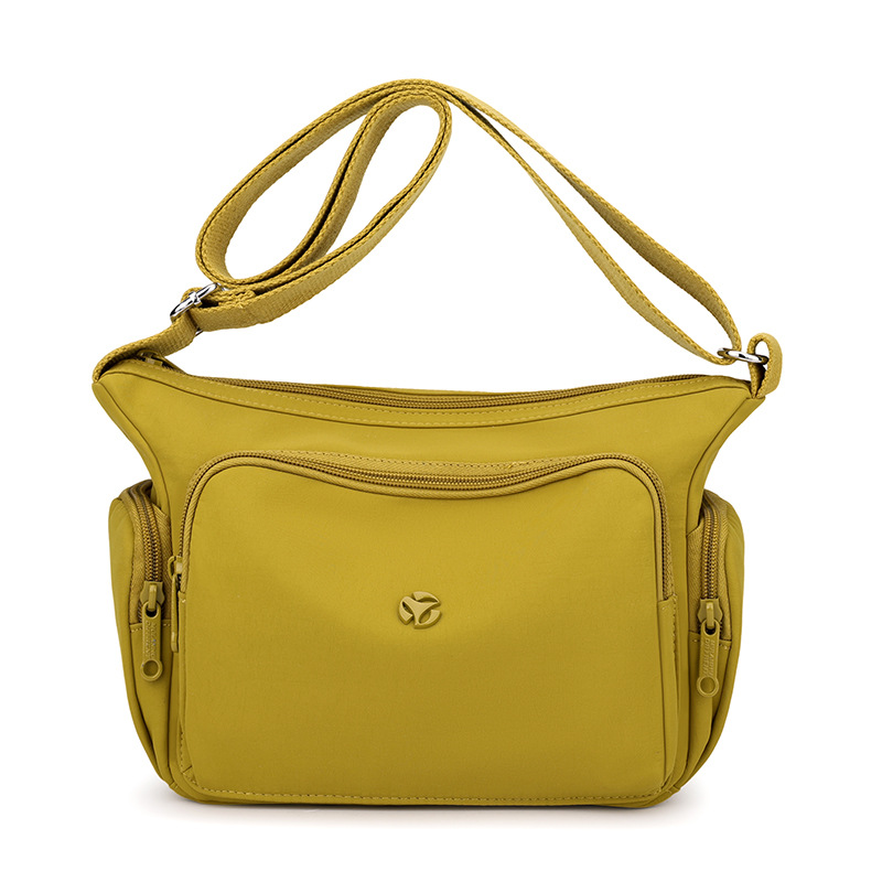 Lightweight Nylon Shoulder Bag For Women Multi-pocket Commuter Bag_voghion.com