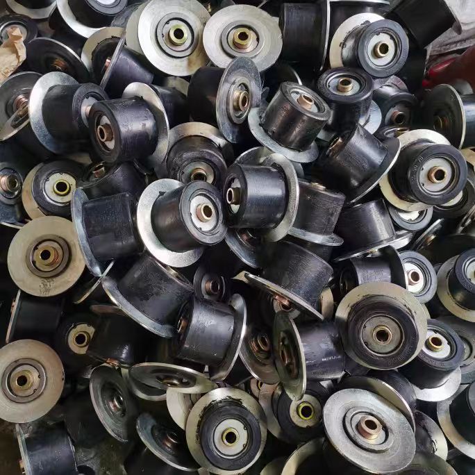 厂家直供橡胶驱动轮、转动轮导向轮、拖带轮、根茎收货机配件大量