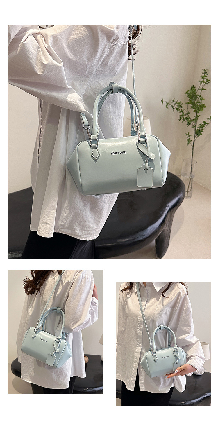 Women's Medium Pu Leather Solid Color Vintage Style Classic Style Zipper Crossbody Bag display picture 5