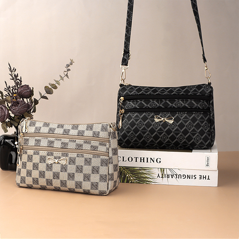 Qianzi Fox New Style Stall Wide Bottom Large Capacity Korean Style Middle-aged Mother Printed Shoulder Crossbody Bag Mobile Phone Coin Purse