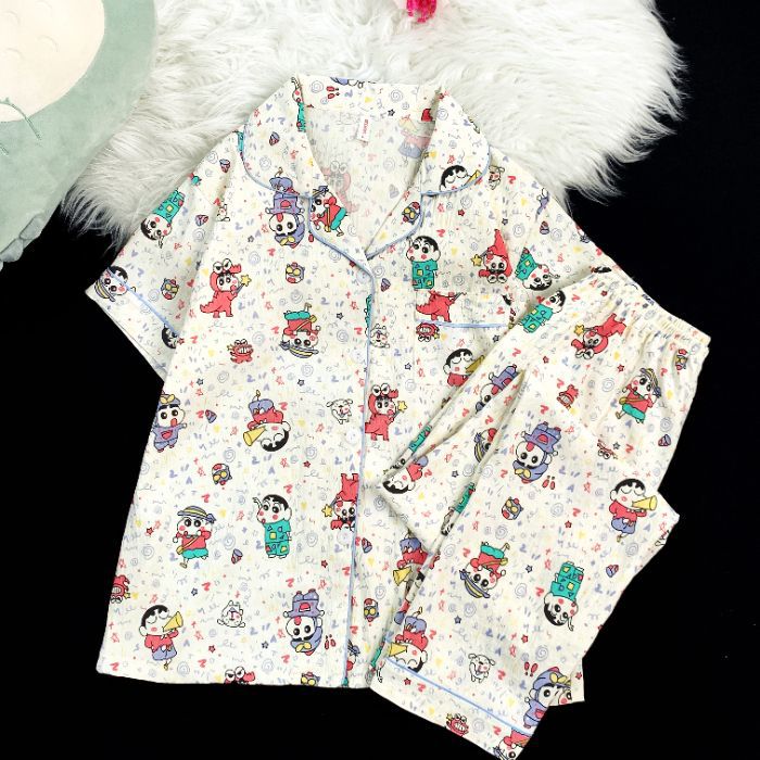 Comercio exterior al por mayor transfronterizo nube algodón pantalones de manga corta cardigan pijamas mujeres solapa de verano dibujos animados ropa para el hogar