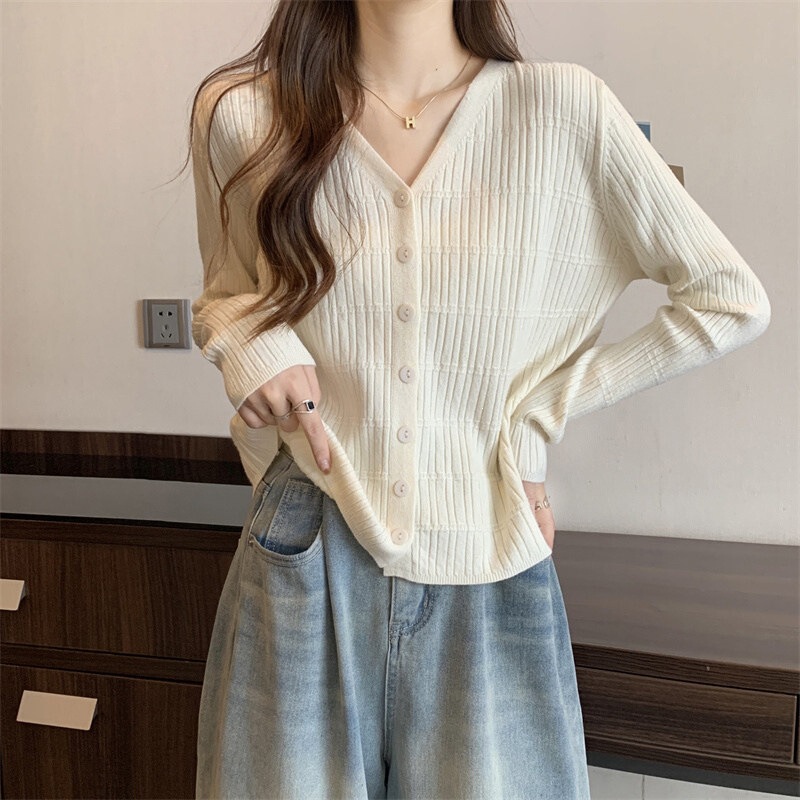 French-Style Chanel-Inspired Knitted Base Shirt for Women, Spring and Autumn, Plus-Size, Slimming Top, Simple Cardigan Sweater Coat French-Style Chanel-Inspired Knitted Base Shirt for Women, Spring and Autumn, Plus-Size, Slimming Top, Simple Cardigan Sweater Coat
