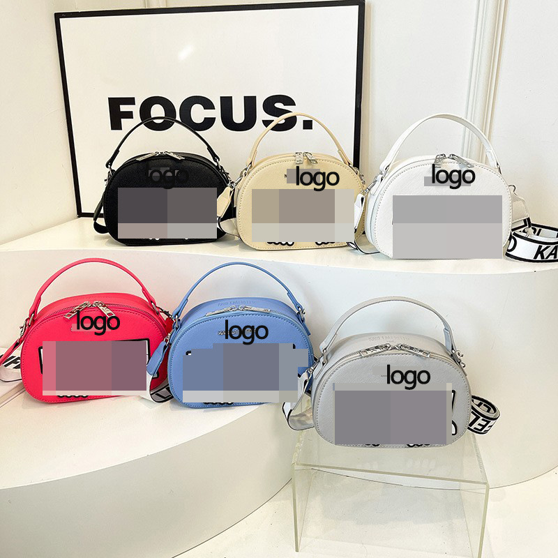 Bags transfronterizos bolso europeo y americano bolso femenino 2024 nuevo bolso de dibujos animados inclinados de moda de un hombro comercio exterior