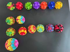 新款新奇特塑料吸盤球玩具PVC塑料閃光地攤玩具粘盤球廠家批發