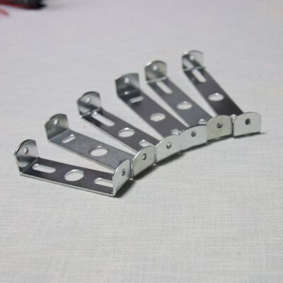 半工字挂板弓形一字铁片背条五金固定底盘吸顶盘配件背板厂家批发|ru