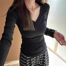 美式磨毛V领辣妹正肩长袖t恤女秋冬内搭德绒打底衫修身显瘦上衣女