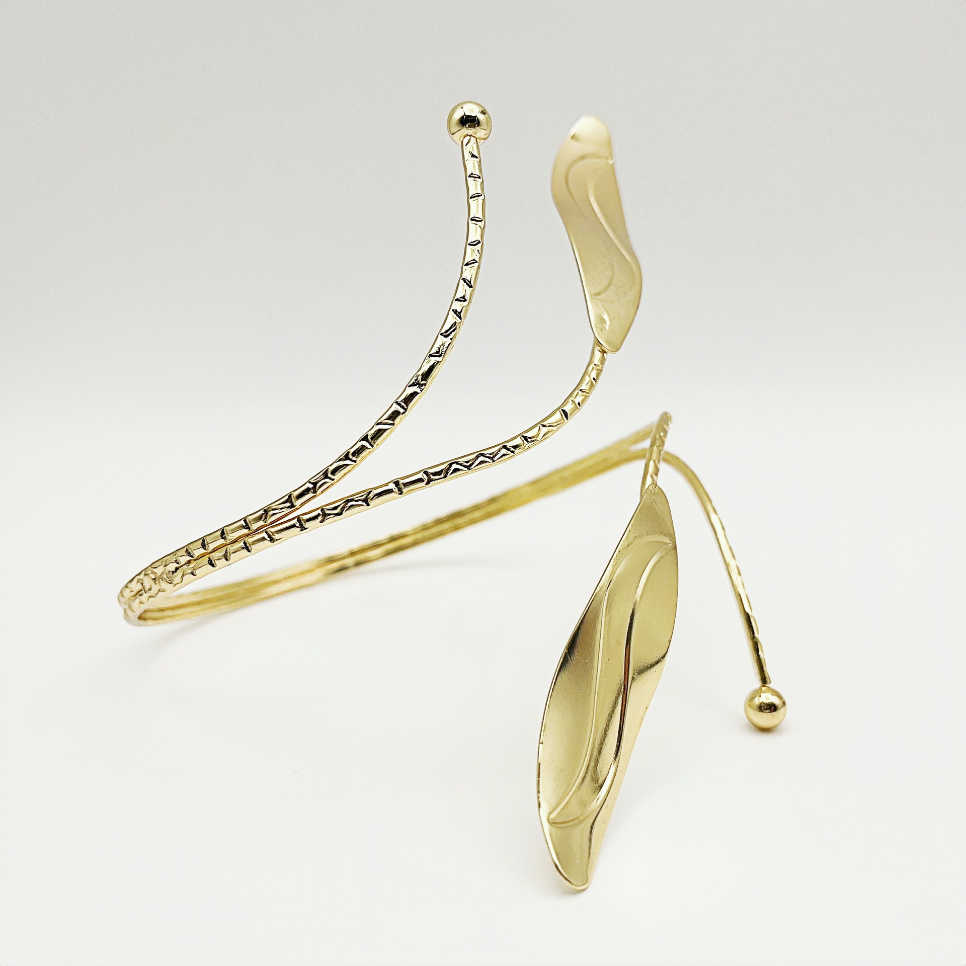Minimalist Double Layered Cross Matte Open Bracelet For Women_voghion.com