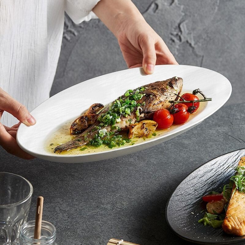 Disposable Imitation Ceramic Fish Plate for Home Use, Plastic Japanese-Style High-Value Luxury Plate with a Premium Feel