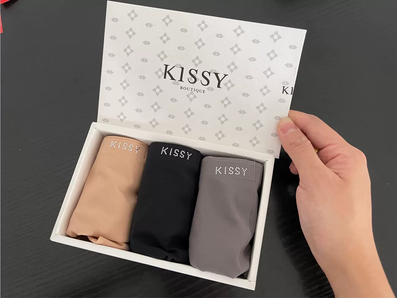 夏季kissy薄款海藻底档抗菌无痕中腰三条装盒装量子芯片女士内裤