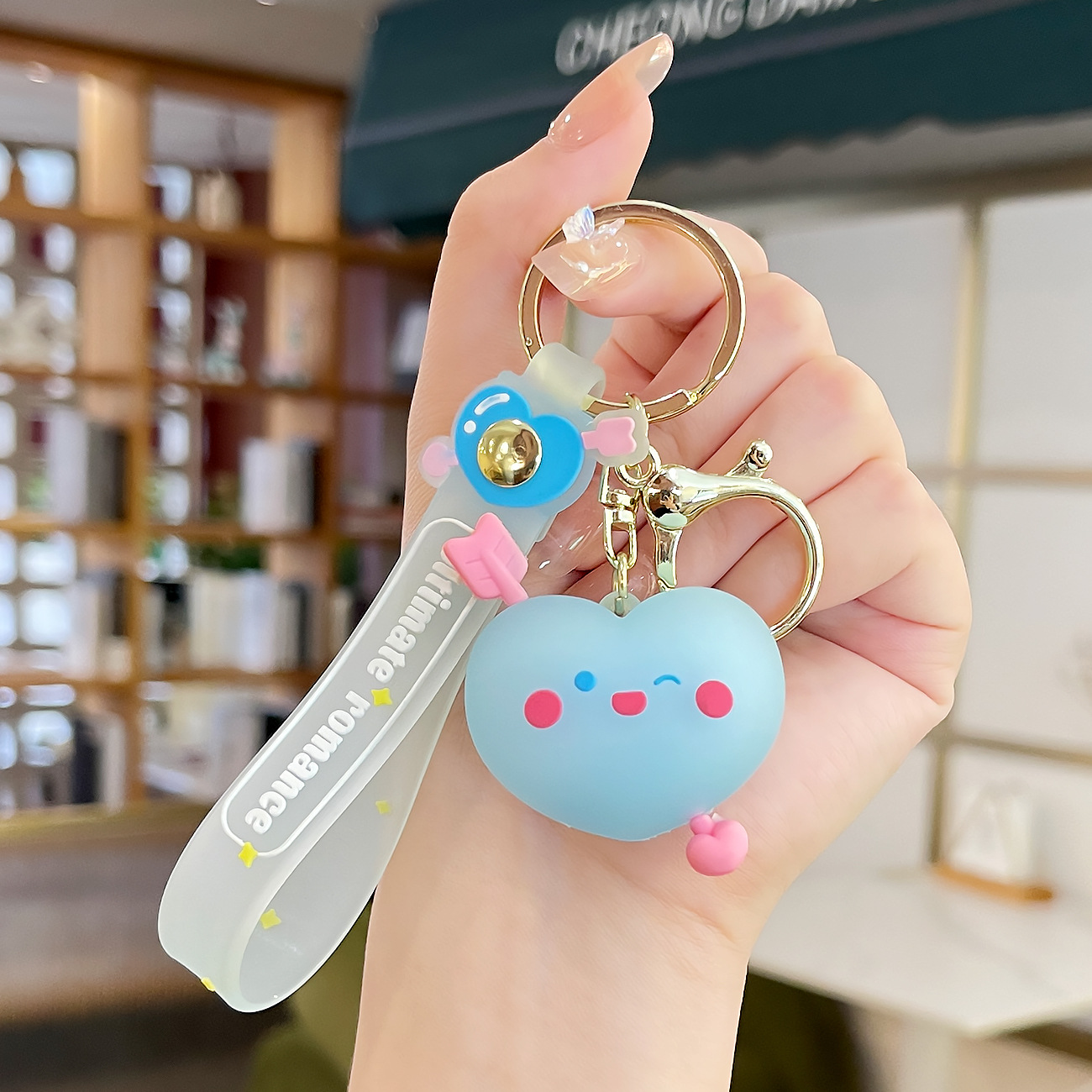 Venta directa de fábrica llavero colgante pequeño muñeca tridimensional llavero de coche mochila escolar colgante puesto al por mayor productos pequeños