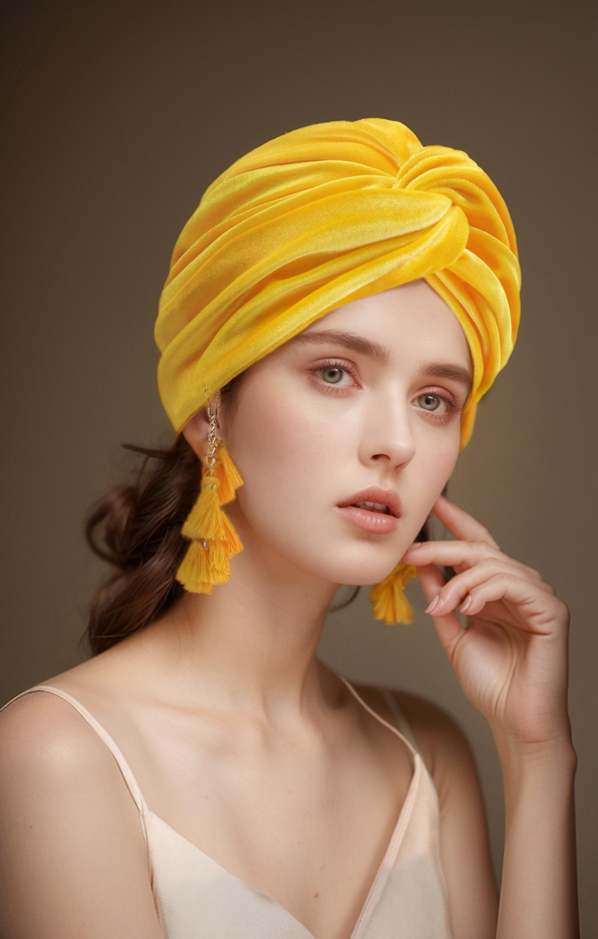 Spring New Women's Headscarf Hat European And American Retro Fashion Fringed Headhat Bohemian Cross Pullover Hat_voghion.com