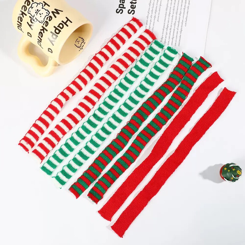 Small Scarf Mini Knitted Christmas Decorations Pet Red Wine Decoration Small Scarf Gingerbread Man DIY Accessories Small Scarf Mini Knitted Christmas Decorations Pet Red Wine Decoration Small Scarf Gingerbread Man DIY Accessories