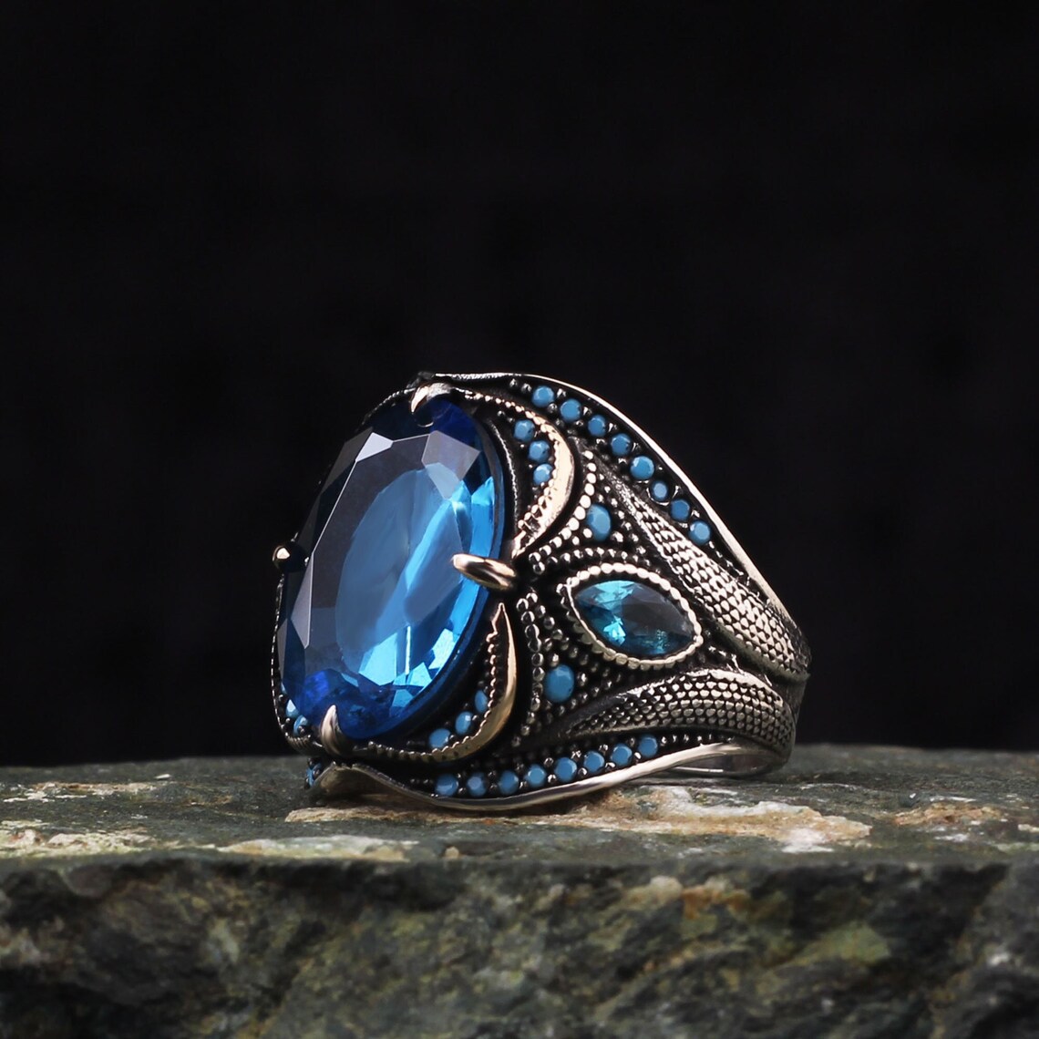 25g Weight Retro Punk Geometric Alloy Plating Inlay Artificial Gemstones Men's Rings
