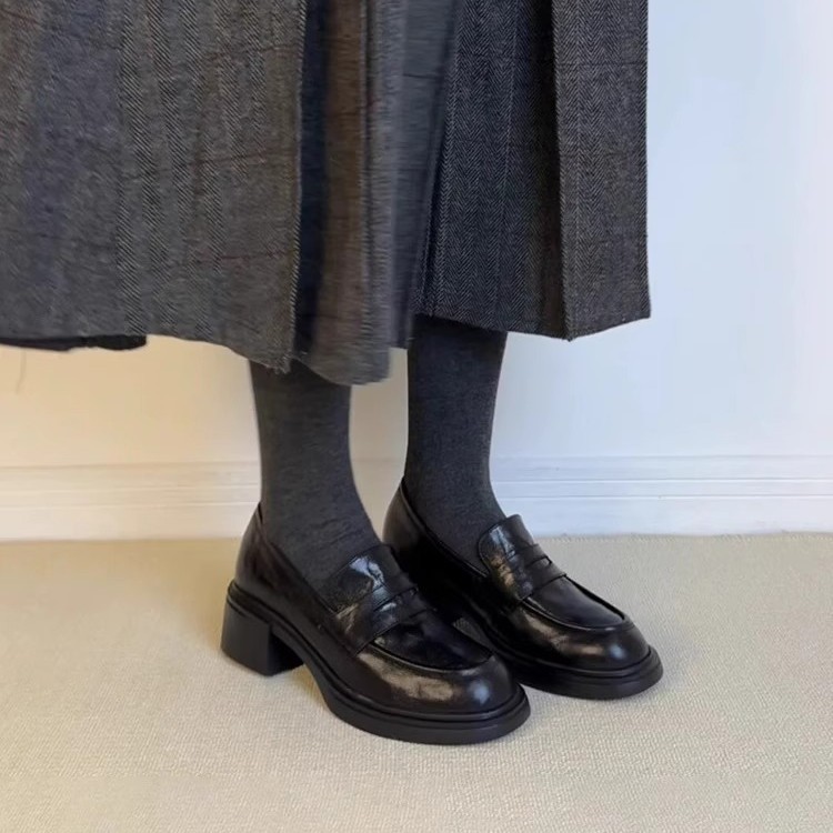 新款复古粗跟乐福鞋女一脚蹬圆头单鞋通勤百搭懒人小皮鞋