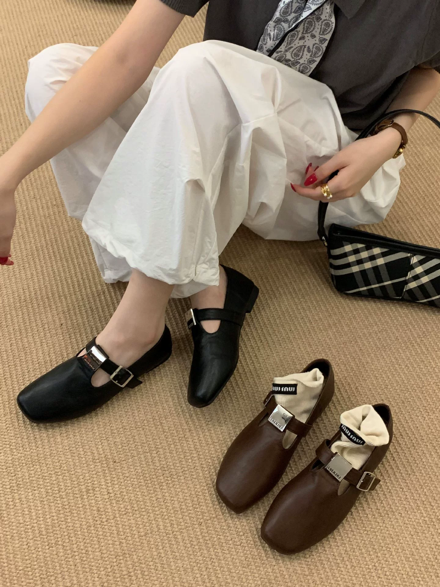 森系复古棕色通勤单鞋女鞋子2025秋季小众软底晚晚黑色勃肯奶奶鞋