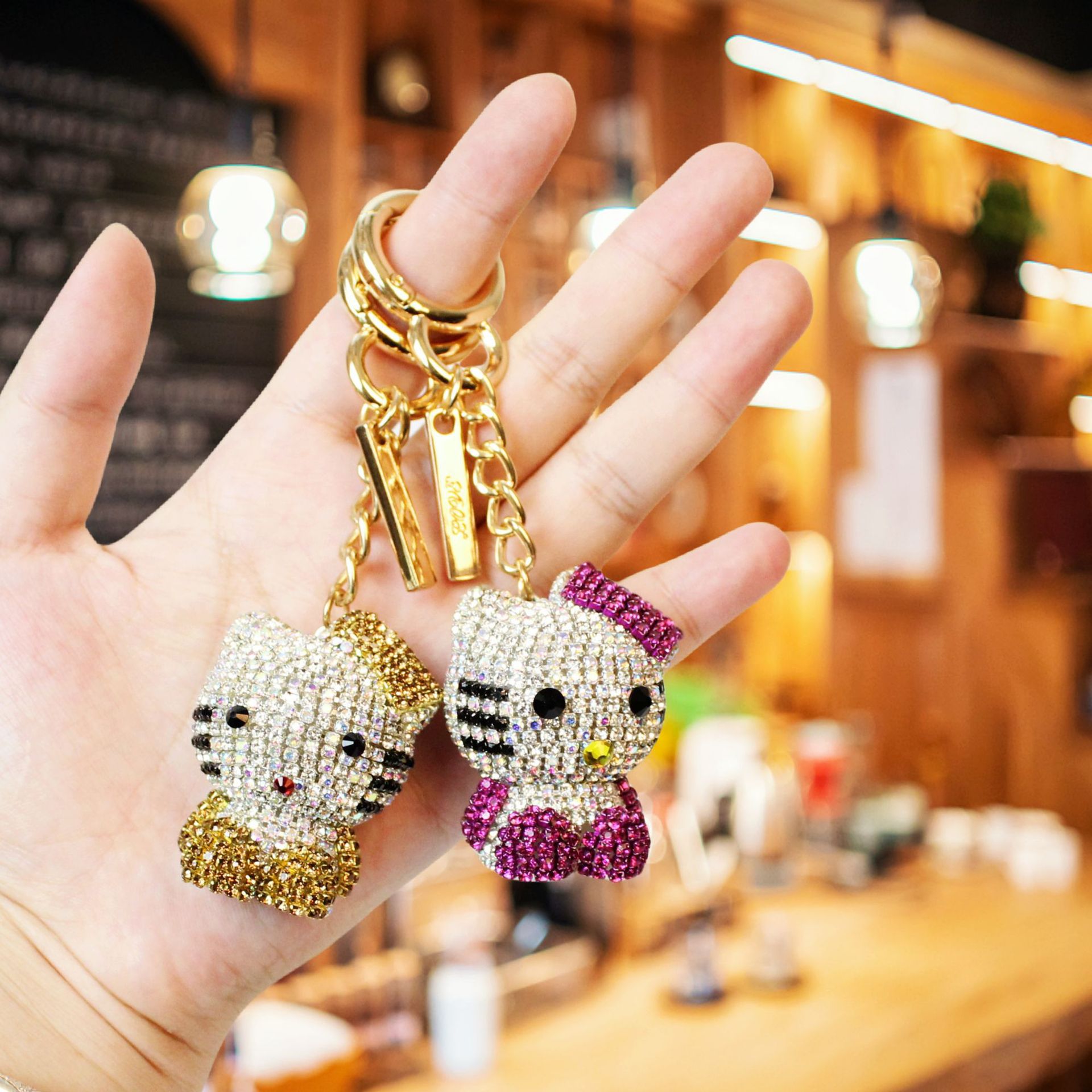 838960991556mf16c3618-b0aa-454