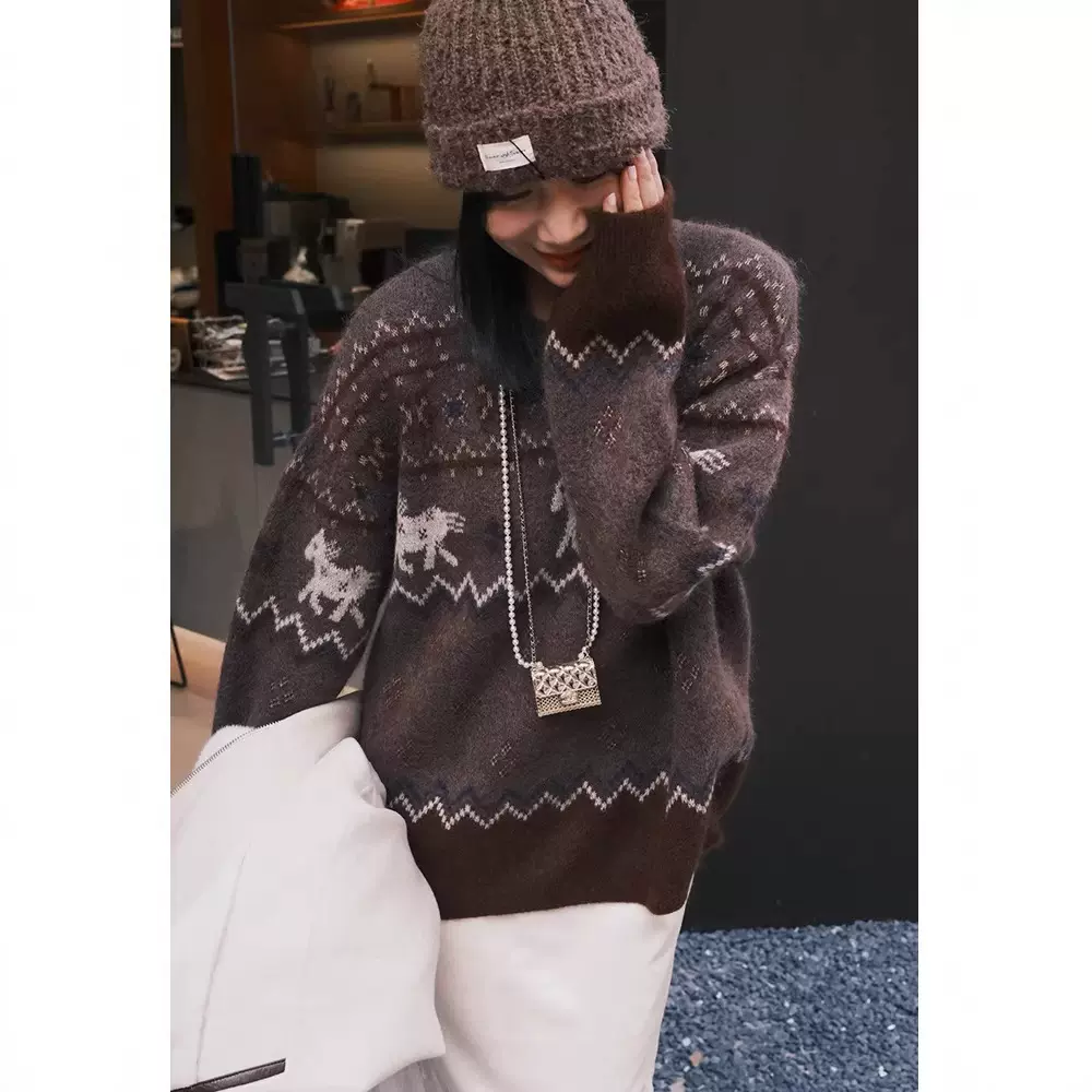 四媛 费尔岛小马提花套头毛衣2026早春新款复古圆领宽松上衣1143