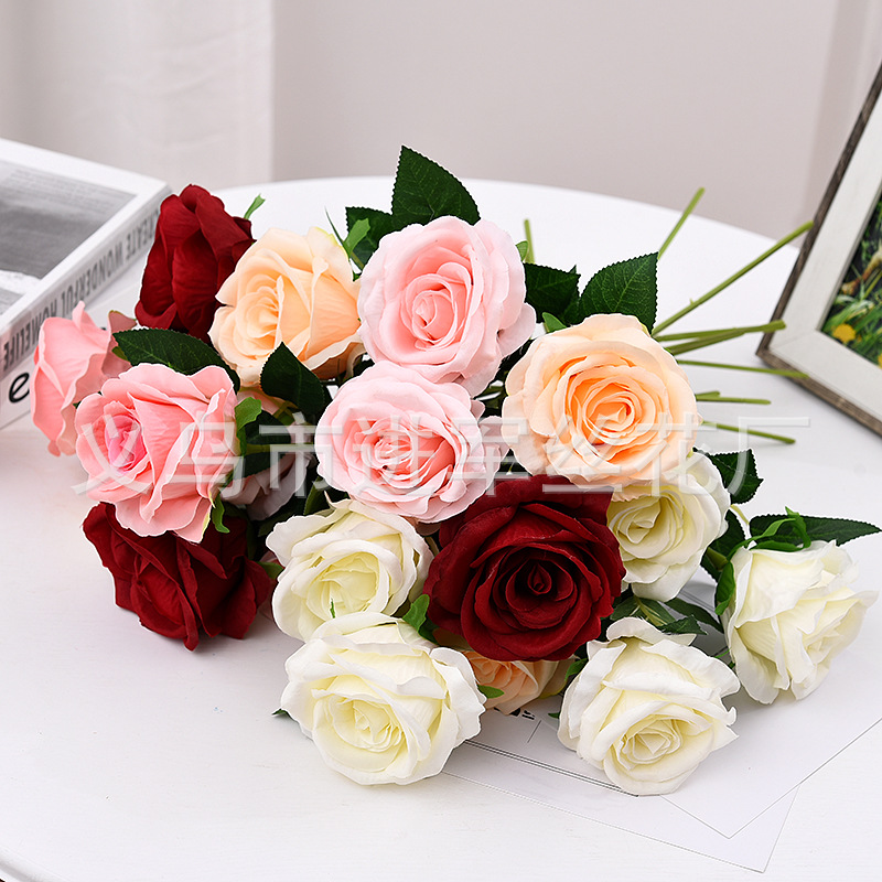 Artificial Flower Artificial flower Artificial Plants rose Feel Brushed rose Home Furnishing Wedding celebration decorate Bouquet of flowers