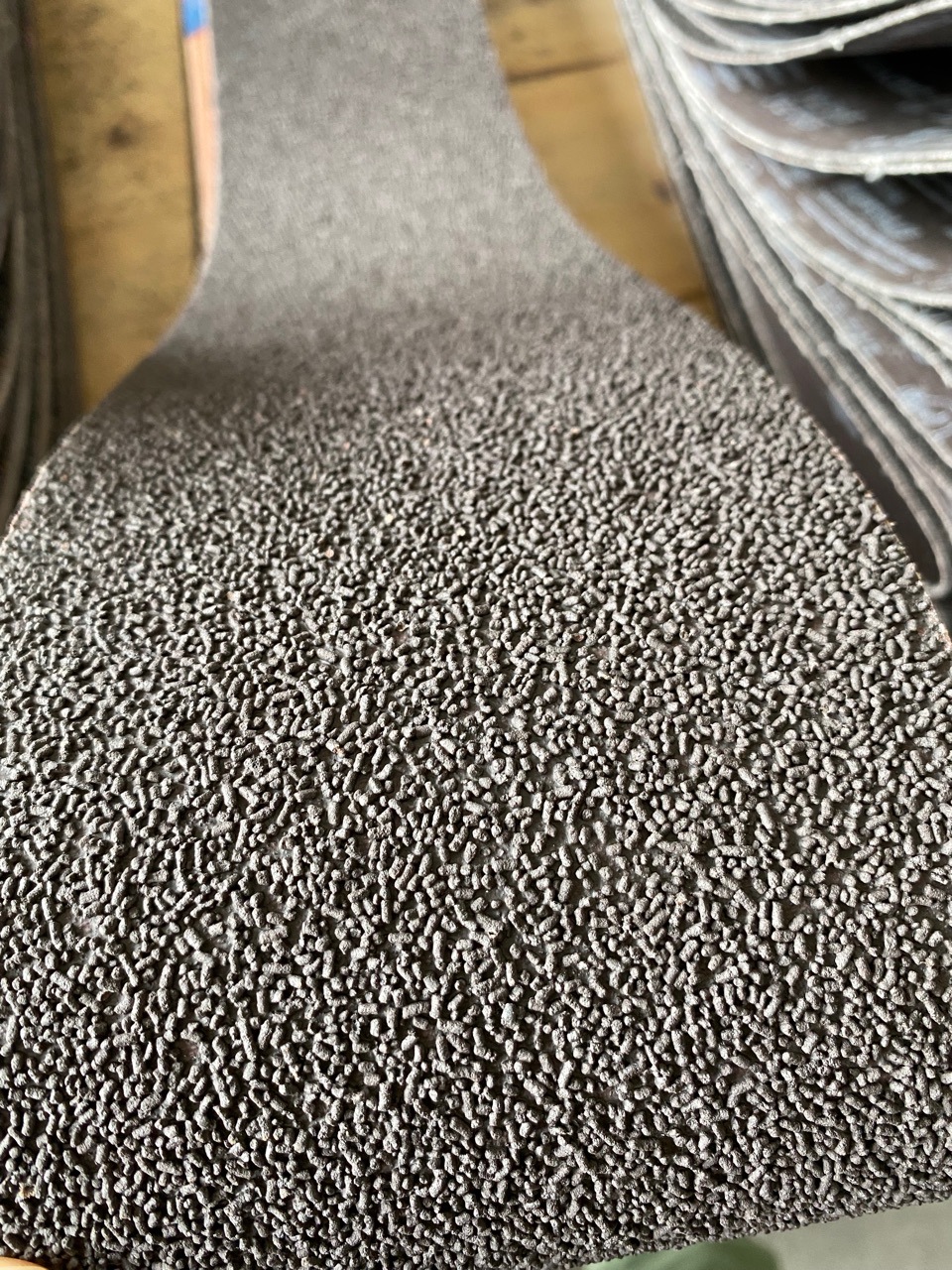 进口野牛堆积磨料砂带机80-1200#干磨陶瓷角磨机砂轮砂盘陶瓷砂带