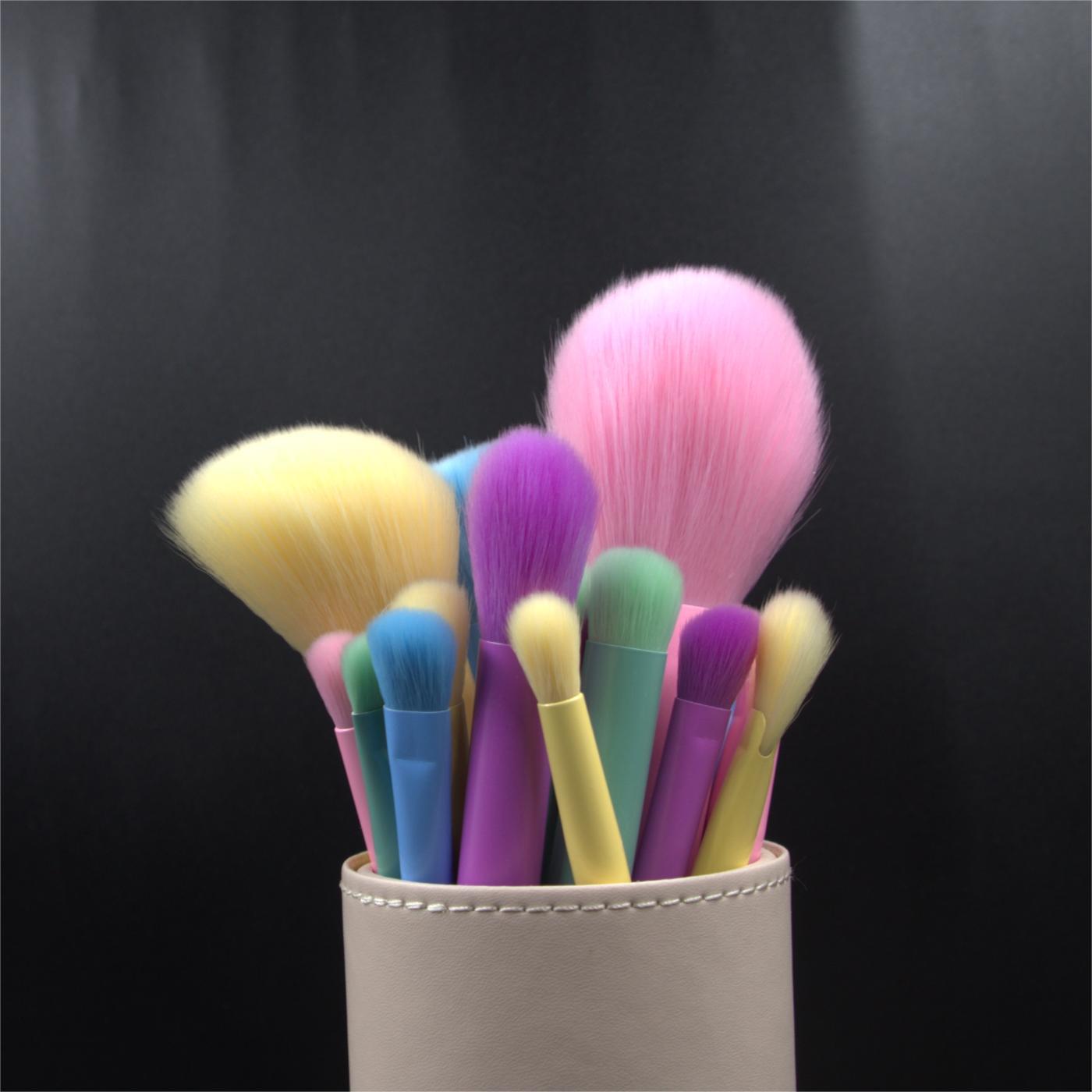Makeup Brush Set Image 5