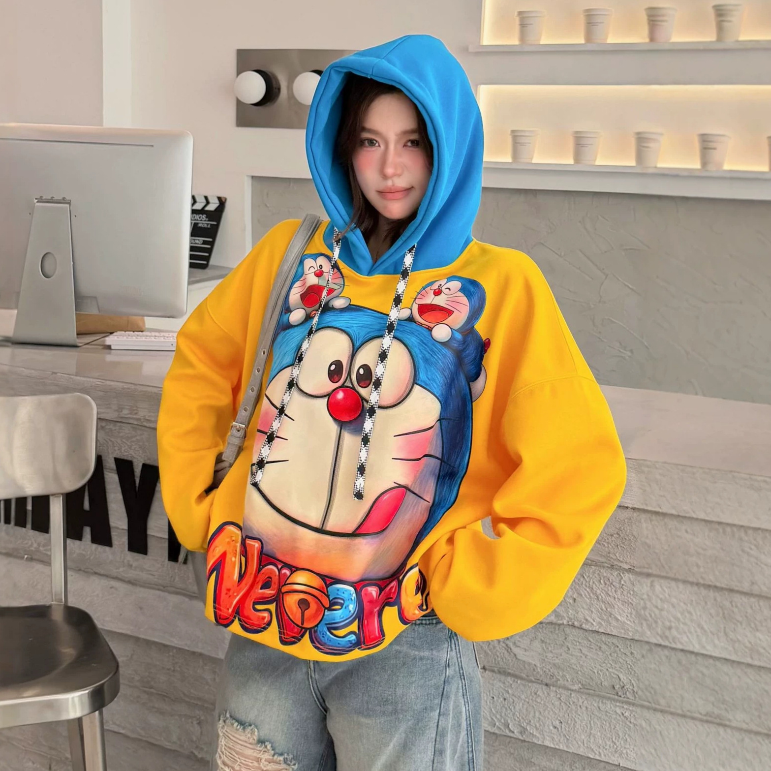 Plus-size cartoon letter print autumn new hooded sweatshirt, fashionable college style, loose and versatile color-blocked jacket