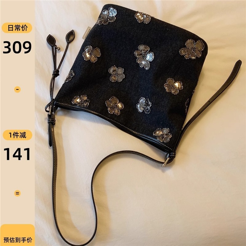 南风Chio2nd 星光梦境托特包黑色牛仔单肩包女闪片花朵复古斜挎包|undefined