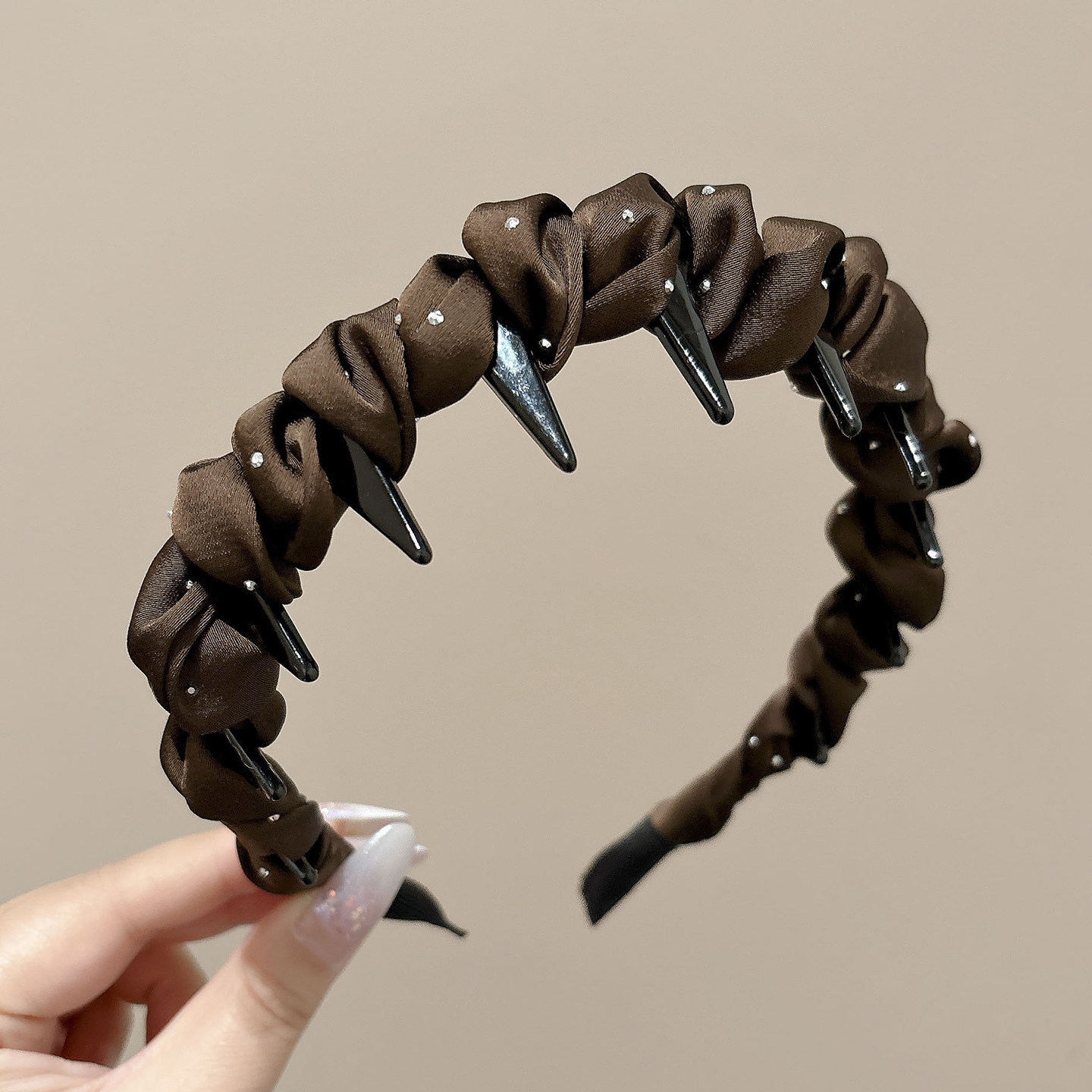 Diadema alta para mujer, nueva colección 2026, accesorio para el cabello estilo Chanel francés, elegante banda ancha para el cabello.