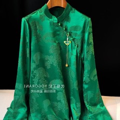 中国式の緑の重いポンドの国風のシャツの女性の春夏の新型の復古のバックルの気質の绢糸の長袖の上着のシャツ