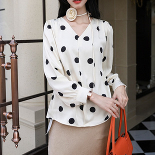 ����С���OӋ�����w����ϵ���r��Ů��ʽ���c�紺�¿�ӡ����������