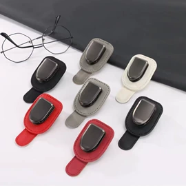 钥匙扣及钥匙扣配件;车用眼镜夹;车挂