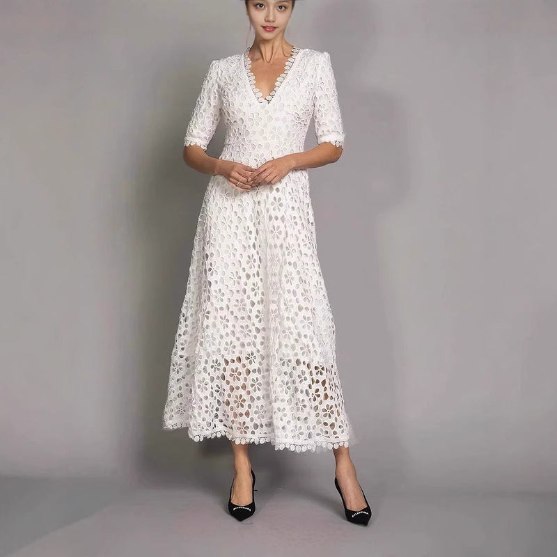 2026 Spring New Style Commuting White Lace Long Dress Elegant V-Neck Design Floral Dress Evening Gown Dress