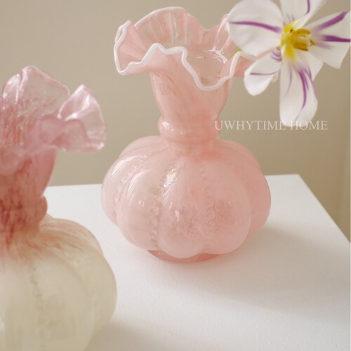 XINKE Zhonggu Fen Tong Wind Pink Gradient Retro French Pumpkin Glass Vase Home Flower Arrangement Decor Soft Furnishing Ornament