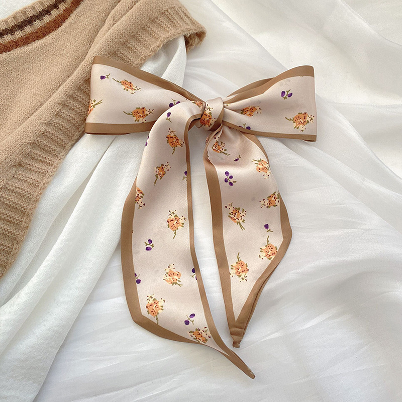 Фиолетовый точечный букет цветок рис