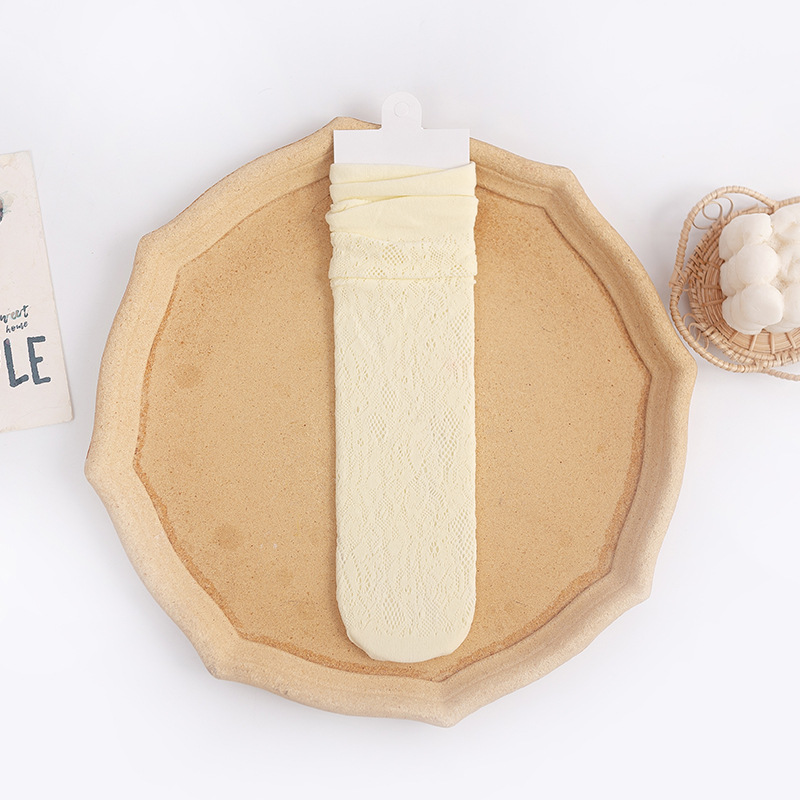 Calcetines de mujer de verano Delgado transpirable color sólido Lolita ratán flor pila calcetines negro y blanco calcetines de pantorrilla