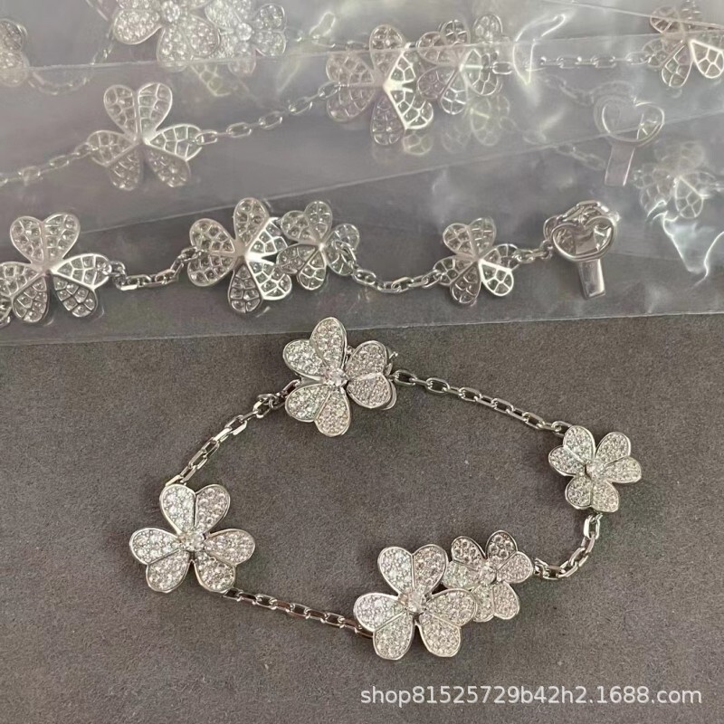 Seiko Full Diamond Clover Five-flower Bracelet for Women cnc Craft Design European and American Cross-border Special Supply Accessible Luxury Factory Direct Sales